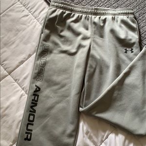 Under Armour sweatpants - Youth XL